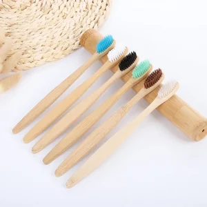 Brosse à dents en bambou naturel de bonne qualité avec logo personnalisé